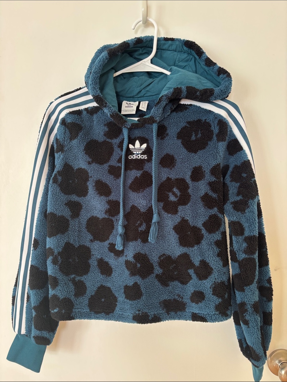 Adidas originals SHERPA blue leopard HOODIE, Size XS
